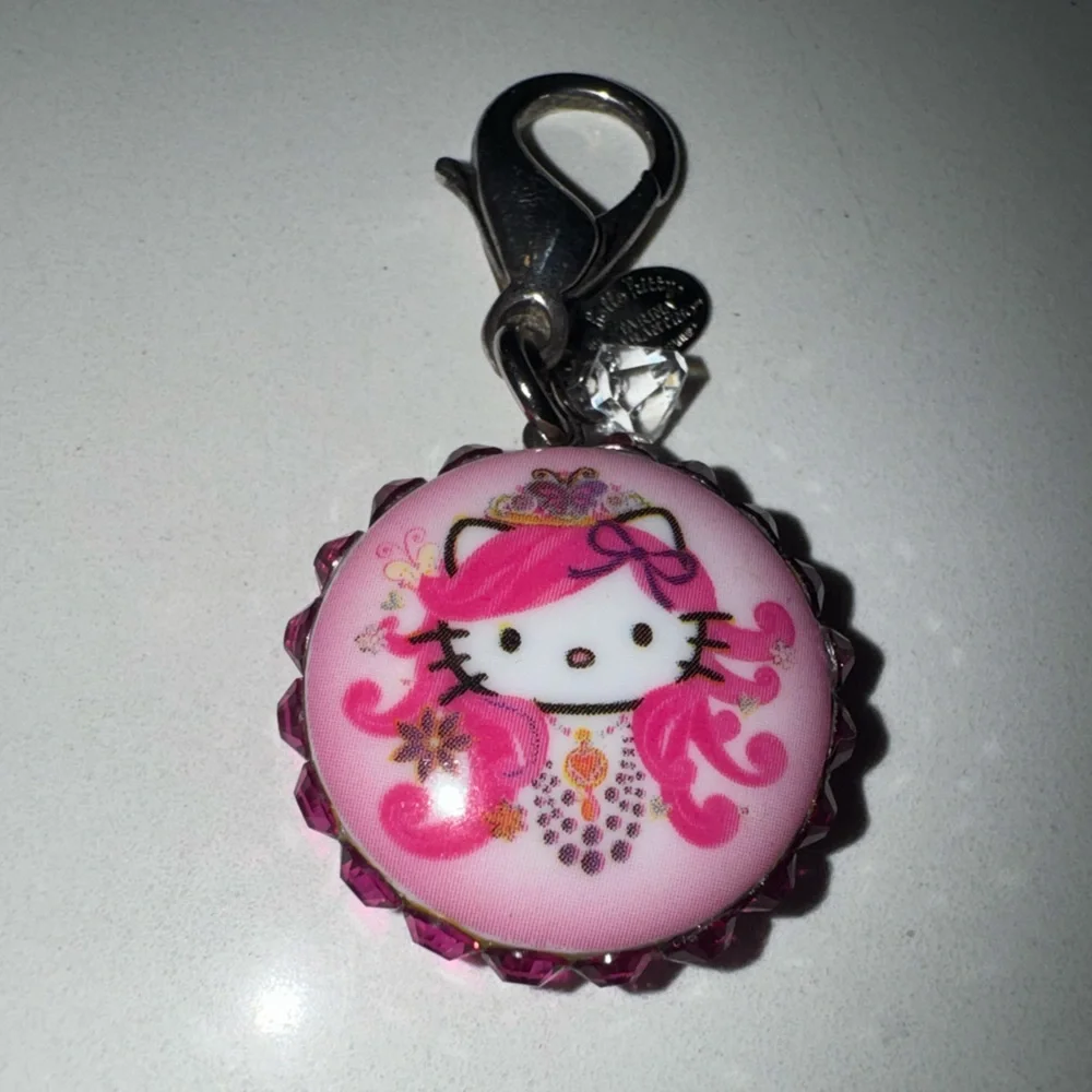 TARINA TARANTINO HELLO KITTY PINK HEAD CHARM 🎀 - Picture 4 of 4